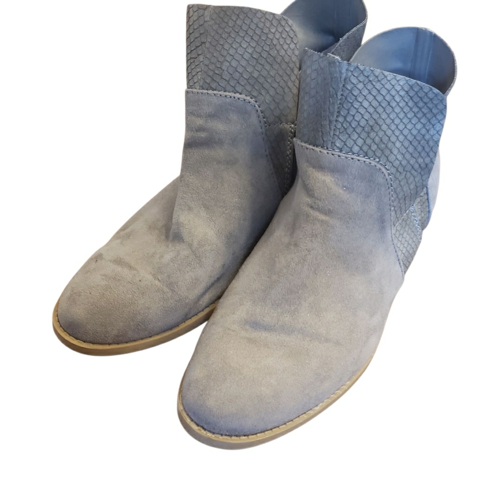 American Eagle By Payless Blue Suede Ankle Booties